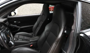 
									Buy 2019 Porsche 911 full								