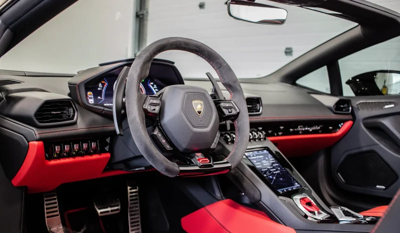 
								2020 Lamborghini Huracan full									