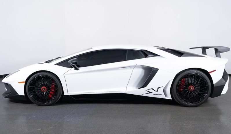 
								Buy 2019 Lamborghini Aventador SVJ full									