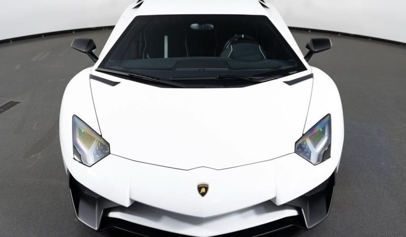 
								Buy 2019 Lamborghini Aventador SVJ full									