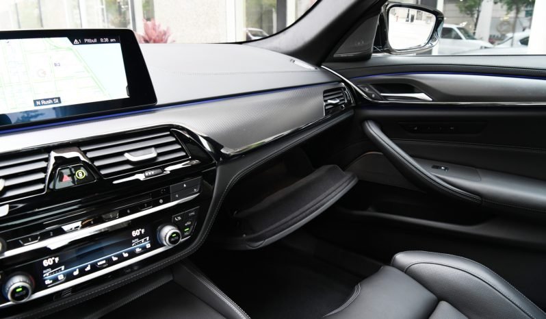 
								Buy 2019 BMW M5 COMPETITION full									