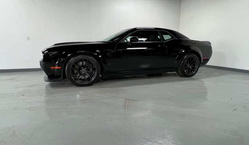 
								Buy 2020 Dodge Challenger SRT REDEYE WIDEBODY full									