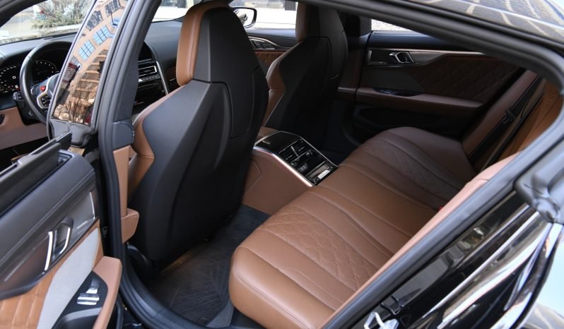 
								Buy 2022 BMW M8 COMPETITION full									