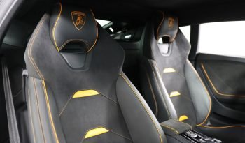 
									Buy 2022 Lamborghini Huracan full								