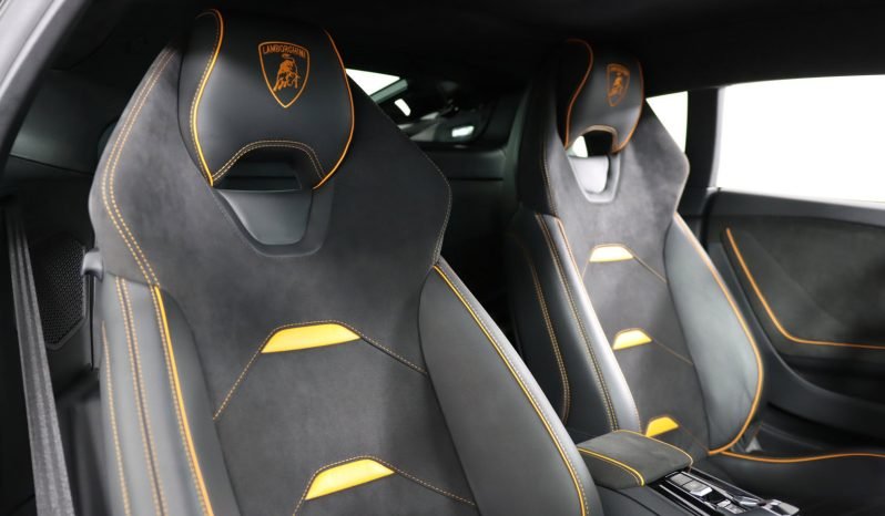 
								Buy 2022 Lamborghini Huracan full									