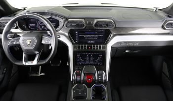 
									Buy 2022 Lamborghini Urus full								