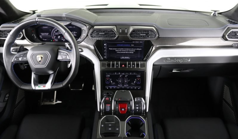
								Buy 2022 Lamborghini Urus full									