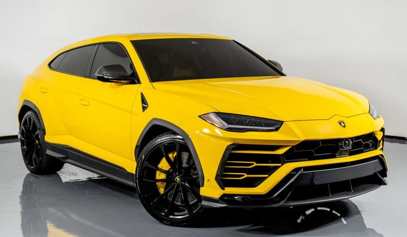 
								Buy 2020 Lamborghini Urus full									