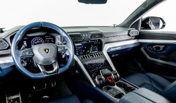 
									Buy 2021 Lamborghini Urus full								