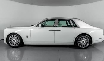 
									Buy 2020 Rolls Royce Phantom full								