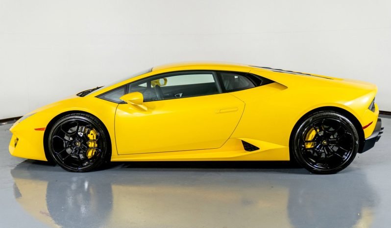 
								Buy 2017 Lamborghini Huracan LP580-2 full									