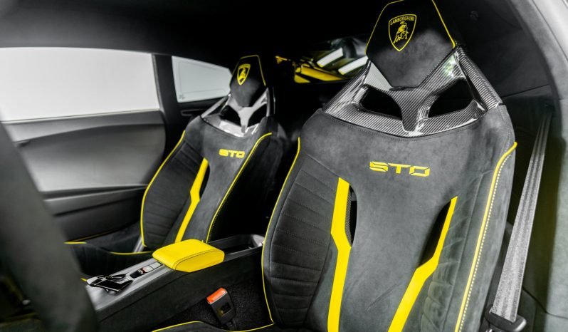 
								Buy 2022 Lamborghini Huracan STO full									