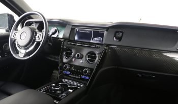 
									Buy 2022 Rolls Royce Cullinan full								