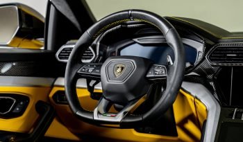 
									Buy 2020 Lamborghini Urus full								