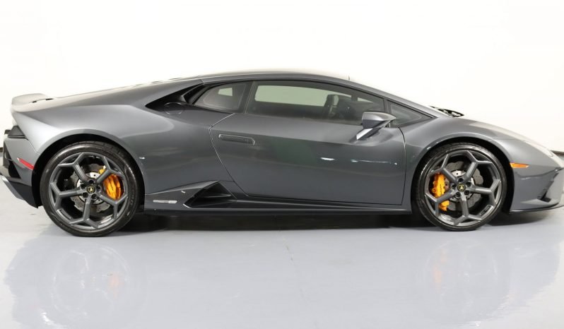 
								Buy 2022 Lamborghini Huracan full									