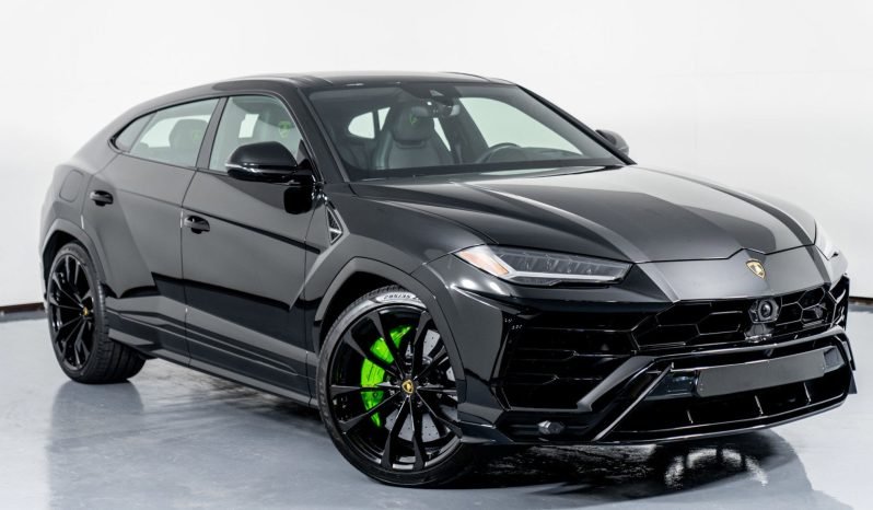 
								Buy 2022 Lamborghini Urus full									