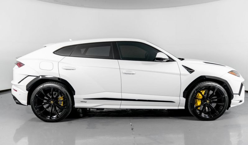 
								Buy 2023 Lamborghini Urus S full									