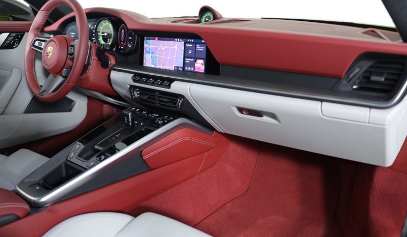 
								Buy 2022 Porsche 911 full									