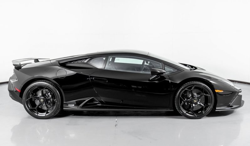 
								Buy 2023 Lamborghini Huracan Tecnica full									