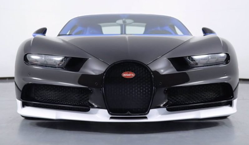 
								2019 Bugatti Chiron full									