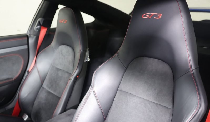 
								Buy 2022 Porsche 911 full									