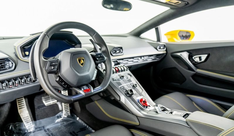 
								Buy 2017 Lamborghini Huracan LP580-2 full									