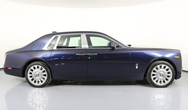 
								Buy 2020 Rolls Royce Phantom full									