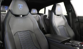 
									Buy 2022 Lamborghini Urus full								