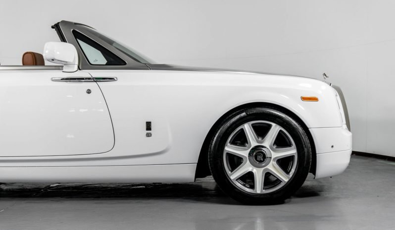 
								Buy 2013 Rolls Royce Phantom DROPHEAD full									