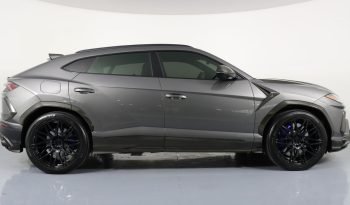 
									Buy 2022 Lamborghini Urus full								
