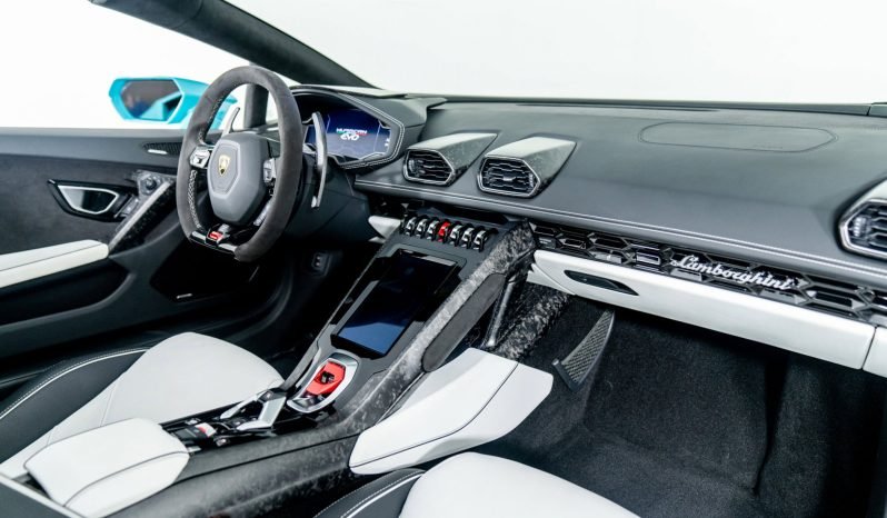 
								Buy 2022 Lamborghini Huracan EVO AWD full									
