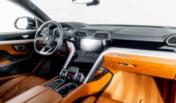 
									Buy 2020 Lamborghini Urus full								