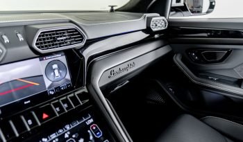 
									Buy 2023 Lamborghini Urus S full								