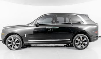 
									Buy 2022 Rolls Royce Cullinan full								