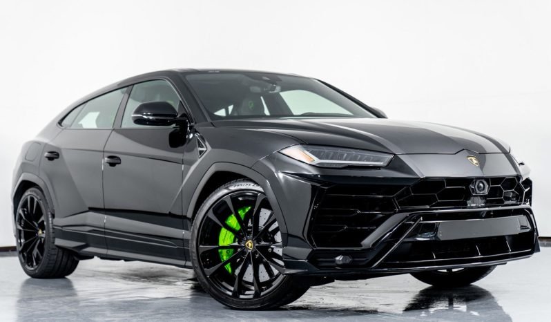 
								Buy 2022 Lamborghini Urus full									