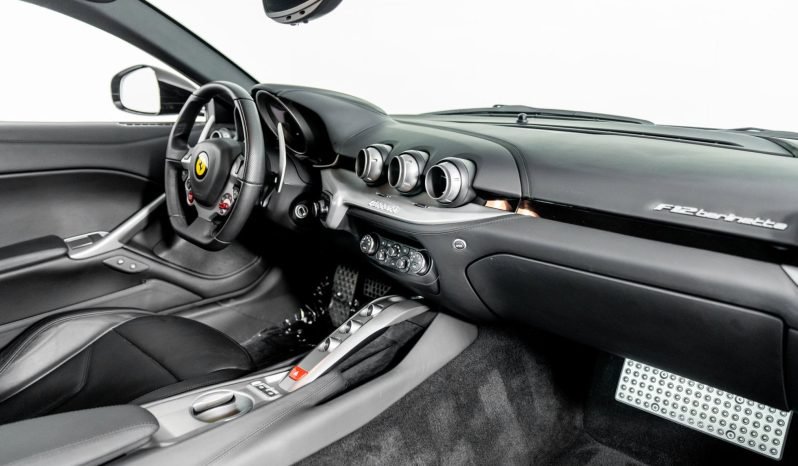 
								Buy 2017 Ferrari F12 BERLINETTA full									