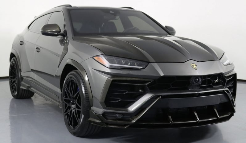 
								Buy 2022 Lamborghini Urus full									