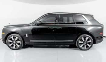 
									Buy 2022 Rolls Royce Cullinan full								