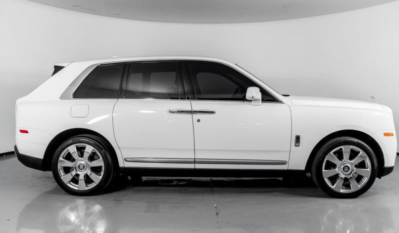 
								Buy 2020 Rolls Royce Cullinan full									