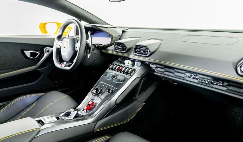 
								Buy 2017 Lamborghini Huracan LP580-2 full									