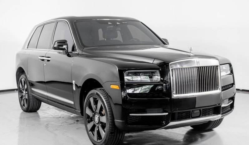 
								Buy 2022 Rolls Royce Cullinan full									