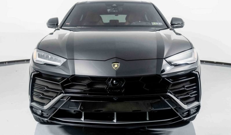 
								Buy 2020 Lamborghini Urus full									