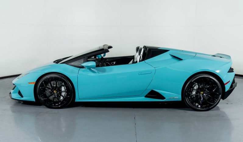 
								Buy 2022 Lamborghini Huracan EVO AWD full									