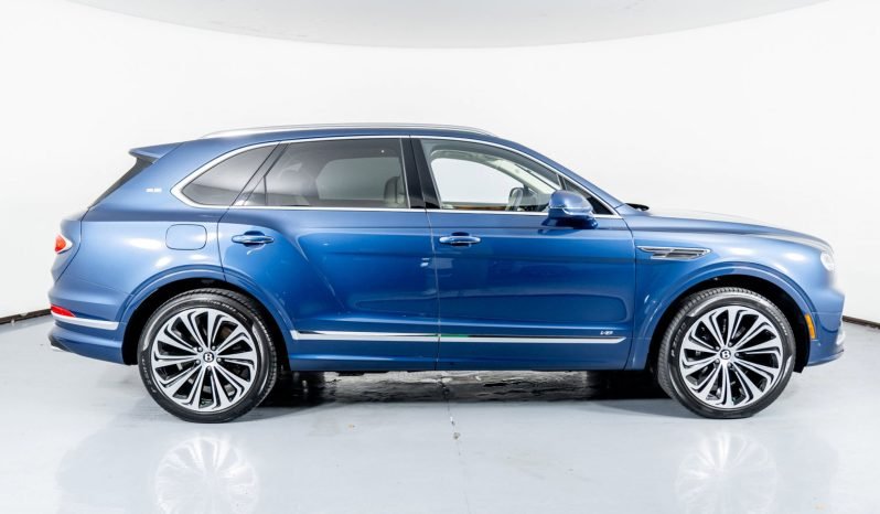 
								Buy 2022 Bentley Bentayga V8 full									