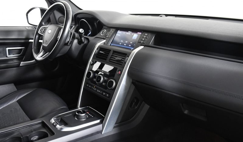 
								Buy 2018 Land Rover Range Rover Discovery full									