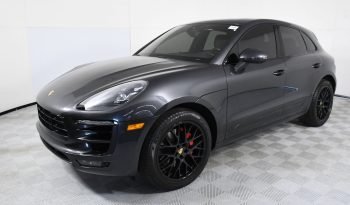 
									Buy 2021 Porsche Cayenne full								