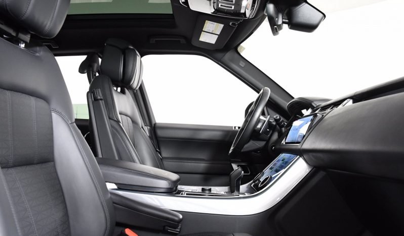 
								Buy 2020 Land Rover Range Rover full									