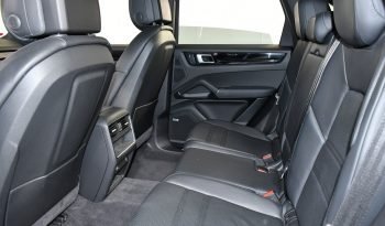 
									Buy 2021 Porsche Cayenne full								