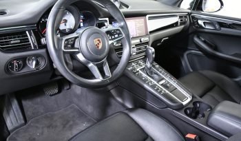 
									Buy 2021 Porsche Cayenne full								