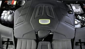 
									Buy 2021 Porsche Cayenne full								